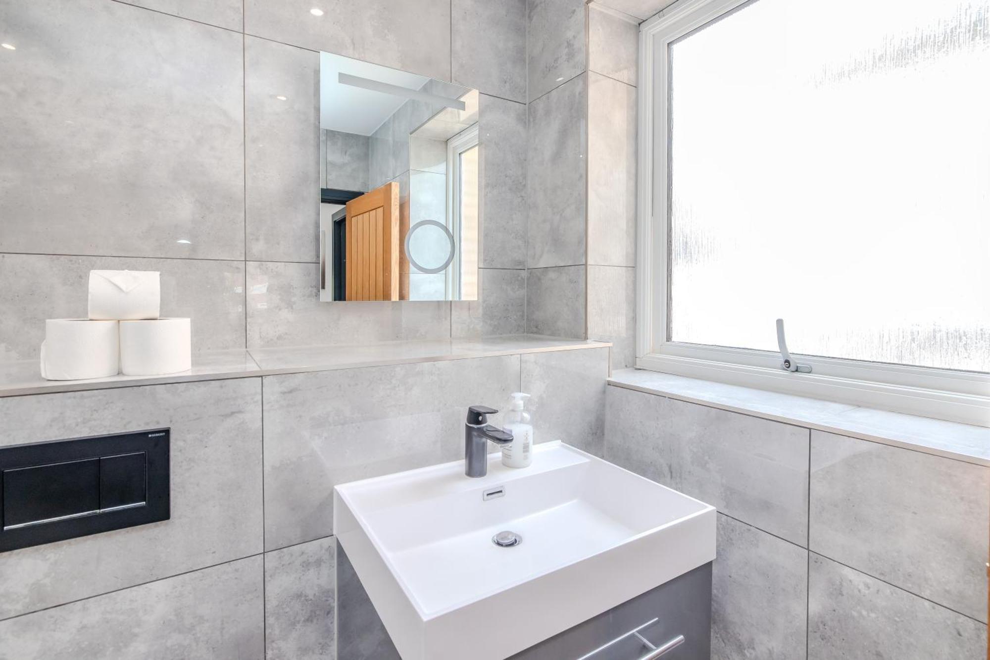 Central Hove 3 Bedroom Flat Bn340Bwil Eksteriør billede
